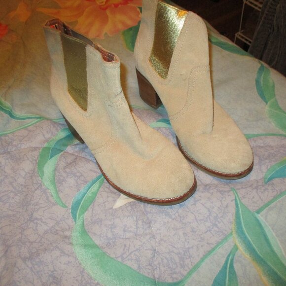 sperry top siders tan suede short booties 7 1/2 M worn once - Picture 3 of 3